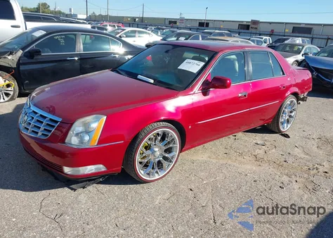 2008 Cadillac Dts 1Se z USA, uszkodzony, nr VIN 1G6KD57978U138253